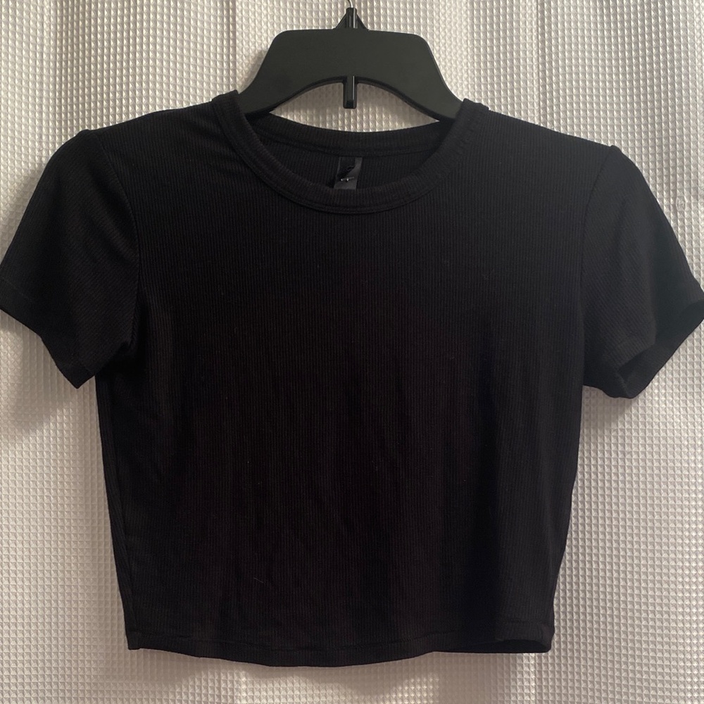SKIMS Black Ribbed Short Sleeve Crop Tee